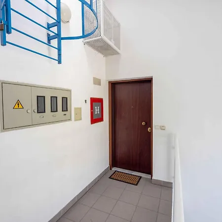 Appartamento In 45078 Crikvenica