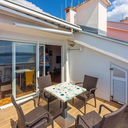 Appartamento In 45078 Crikvenica